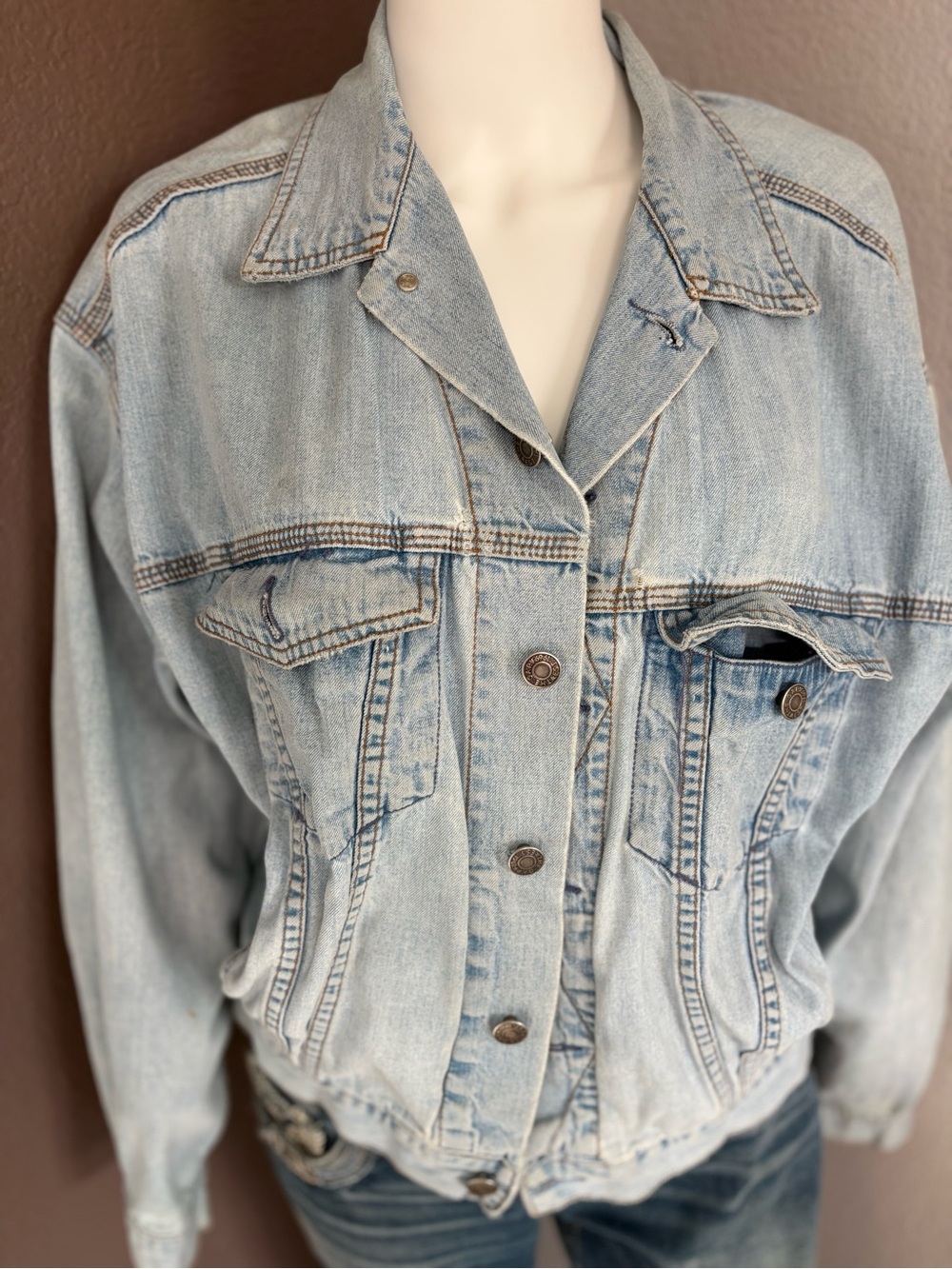 GAP Light Wash Denim Jacket in Pale Blue